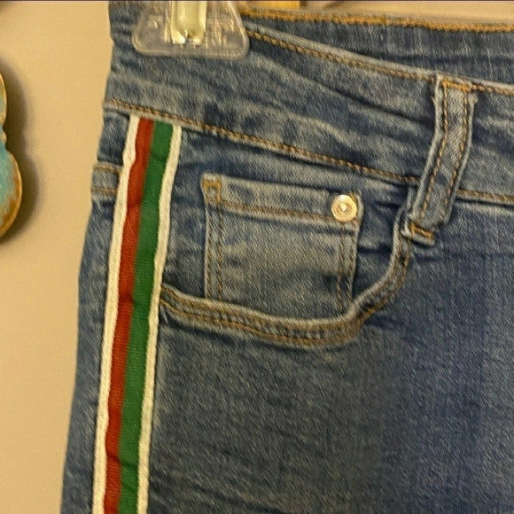 Zara Trafaluc Denimwear Red Green Side Varsity Stripe Jeans Womens 2 Frayed Hem - Picture 4 of 12